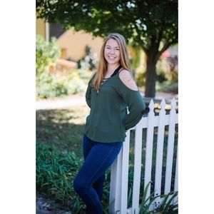 Meet your Posher, Em